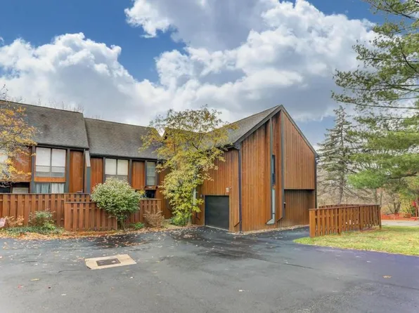 4881 Smoketalk Ln, Westerville, OH 43081