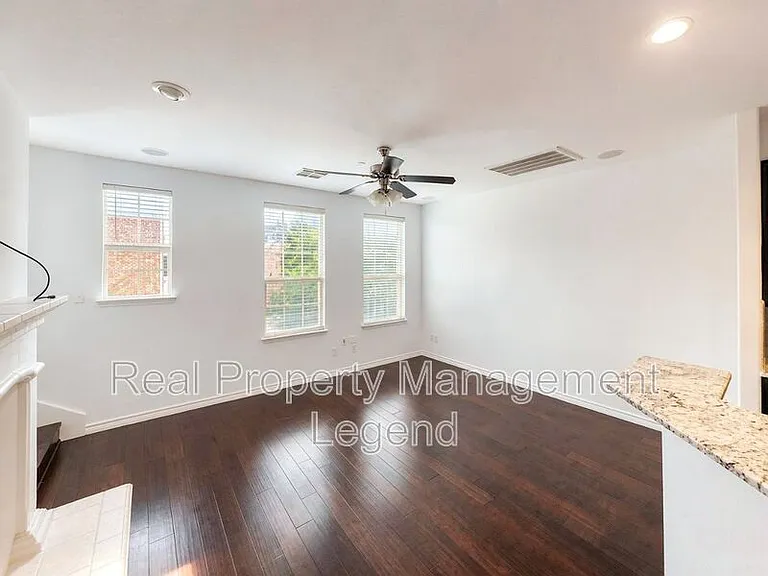 5729 Knox Dr — Photo 4