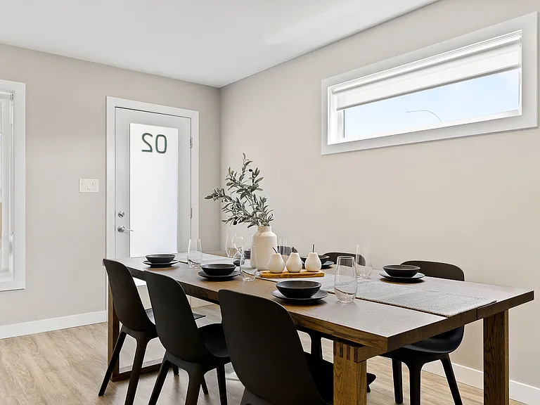 1650 Devonshire Dr W — Photo 32