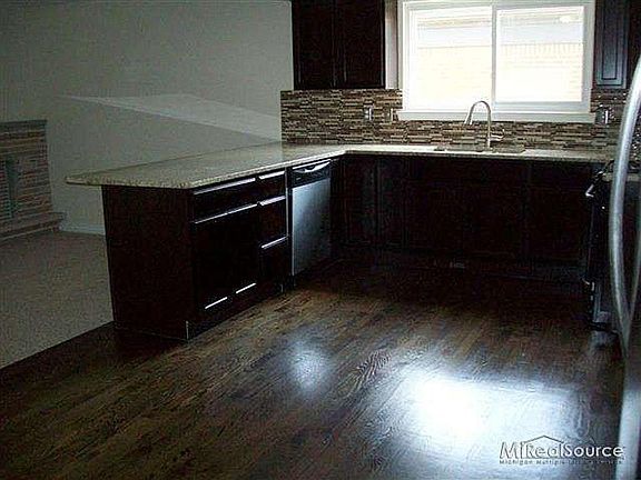 4th image of 26606 Woodingham Dr