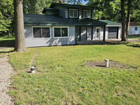 5037 Wedgewood Dr, Harrison, MI 48625