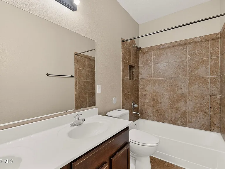4921 Adrian Campos St — Photo 36