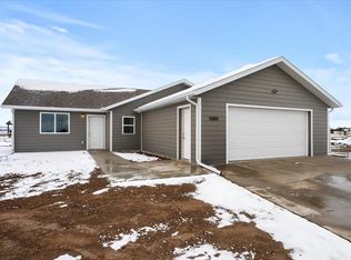 10880 Eagle Ct, Belle Fourche, SD 57717