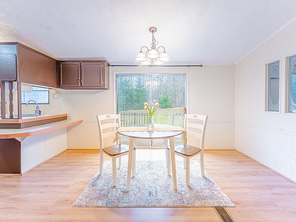 3rd image of 4977 Gardner Ln
