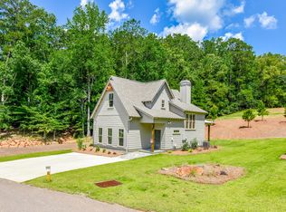 28 Landing Dr, Dadeville, AL 36853