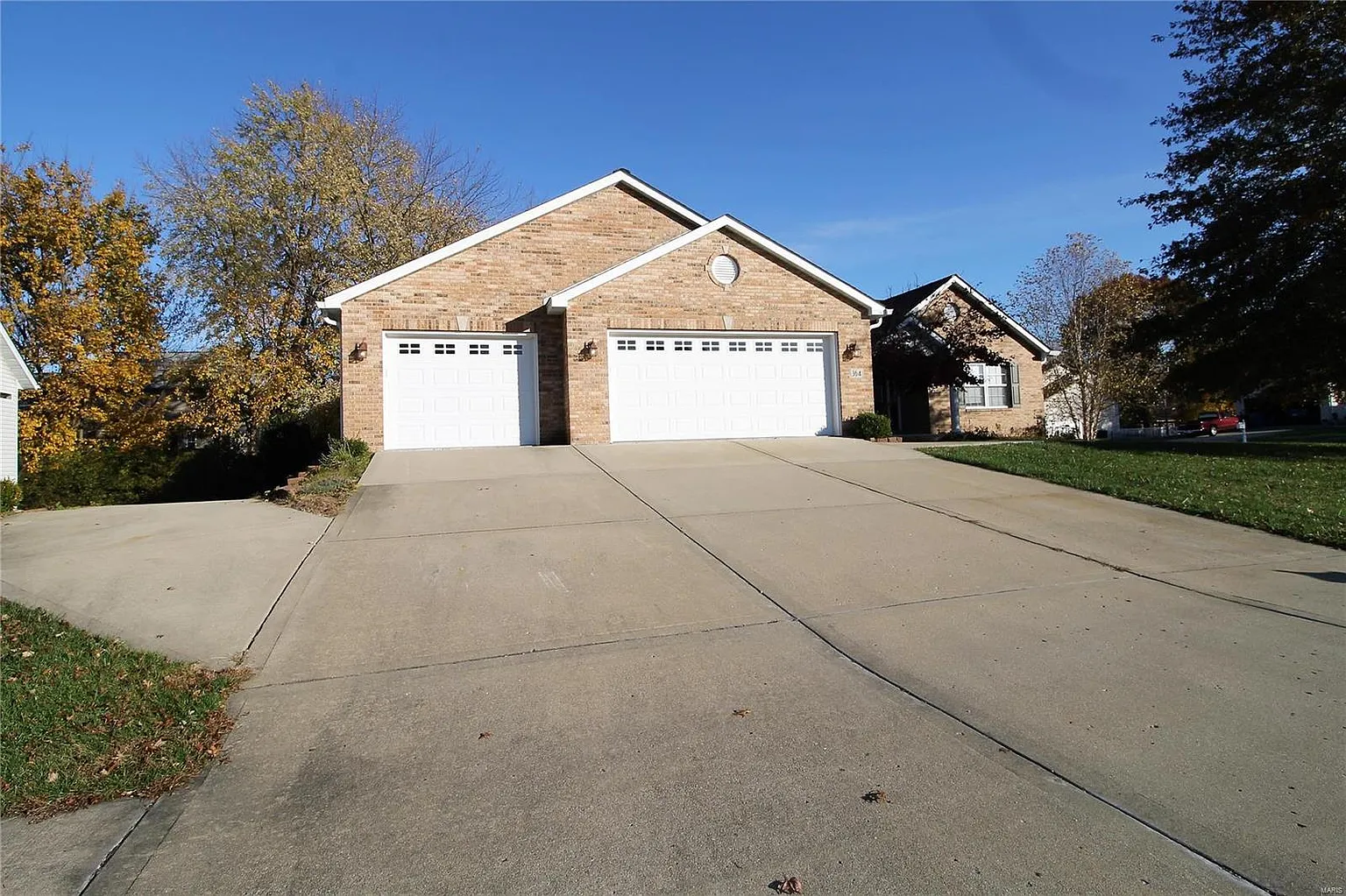 364 Old Homestead Dr photo 1