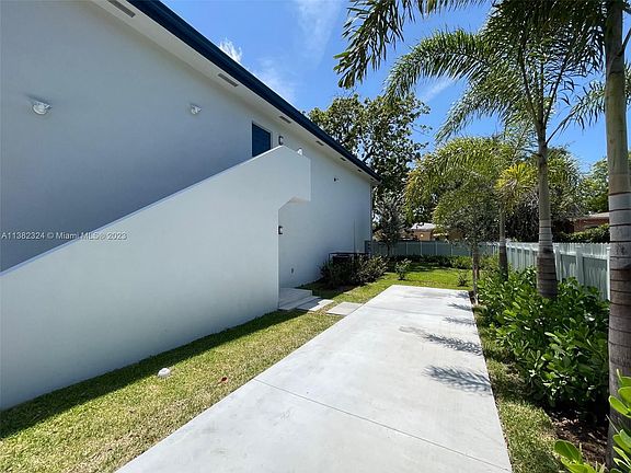 5th image of 4736 NW 15th Ct #A
