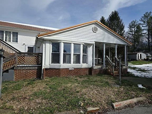 4th image of 6898 Webster Rd