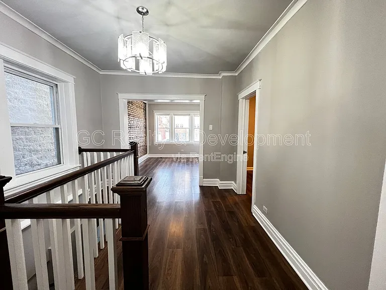 1439 N Artesian Ave #1 — Photo 5