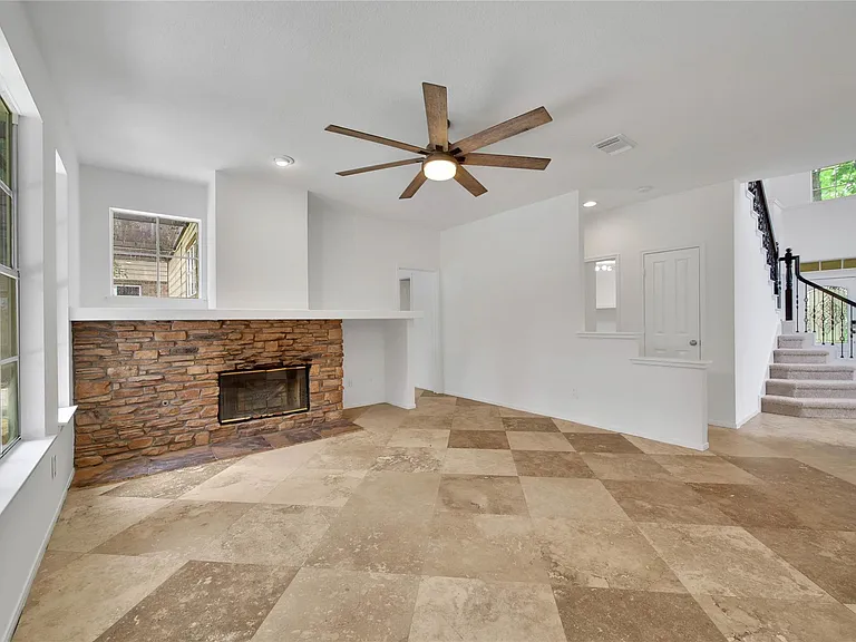 7 Churchdale Pl — Photo 14