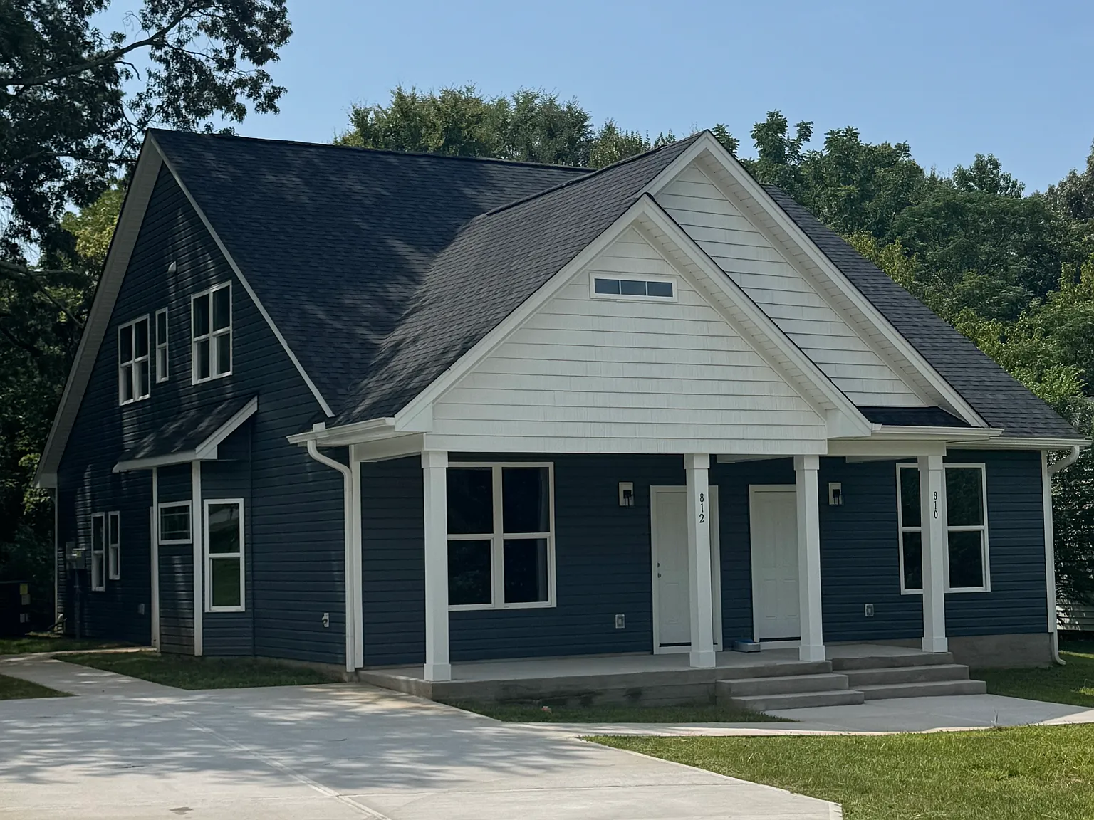 3 bed, 2.5 bath, 1418 sqft, $1,850 — Photo 2