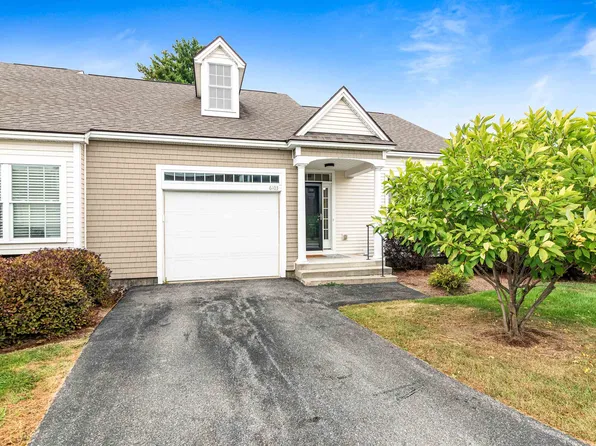 6 Green Field Way #103, Milton, VT 05468
