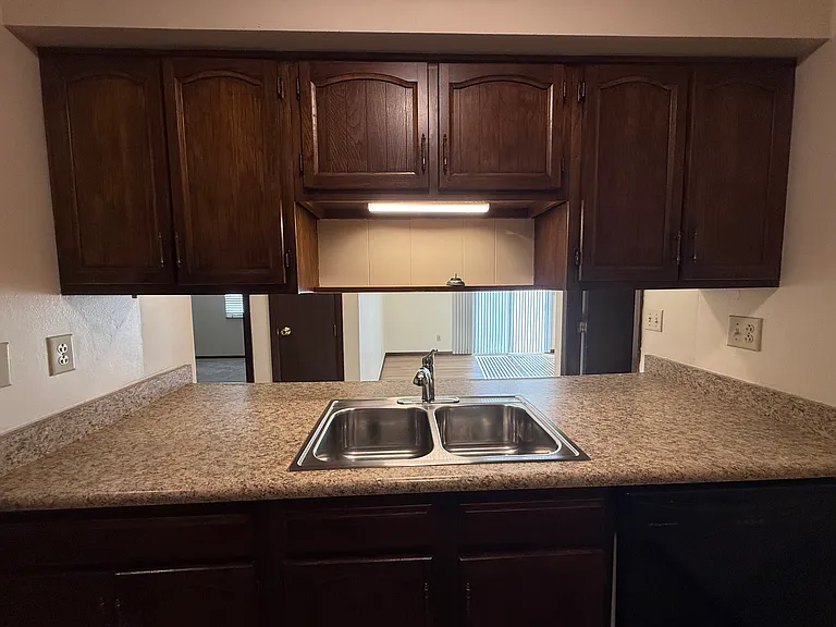 7773 Sterling Pl — Photo 6