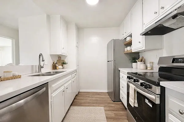 1784 N Sycamore Property