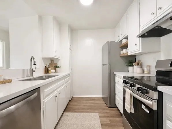 1784 N Sycamore Property, 1784 N Sycamore Ave APT 214, Los Angeles, CA 90028