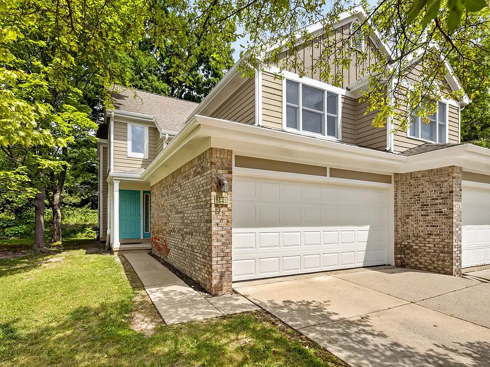 2445 Mulberry Ct