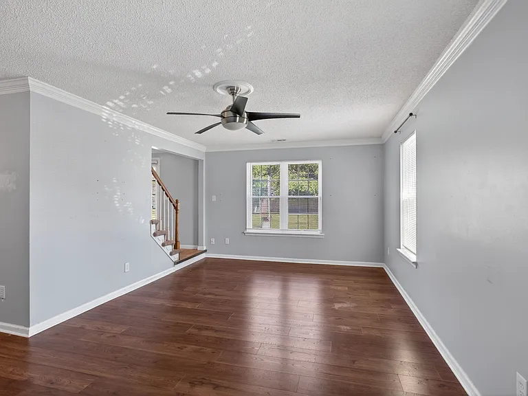4718 Greenlaw Dr — Photo 10