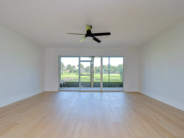 200 Country Club Dr #1505 — Photo 13