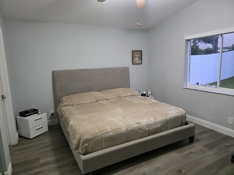 1217 SW 46th Way — Photo 11