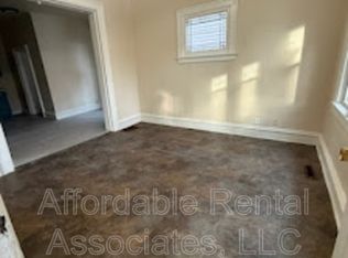 1240 W Washington St, Milwaukee, WI 53204