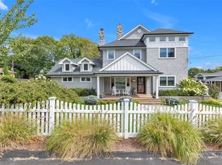 24 Coles Pl, Northport, NY 11768