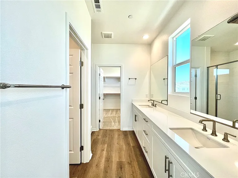 27391 Powder Ridge Ct #27391 — Photo 10