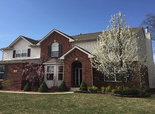 3070 Penn Ct, Rochester Hills, MI 48307