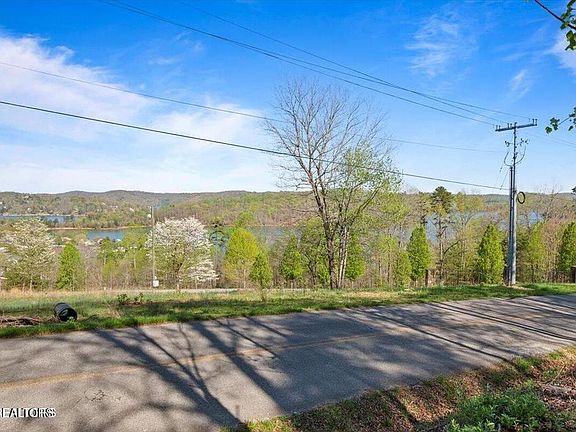 4th image of Demory Rd