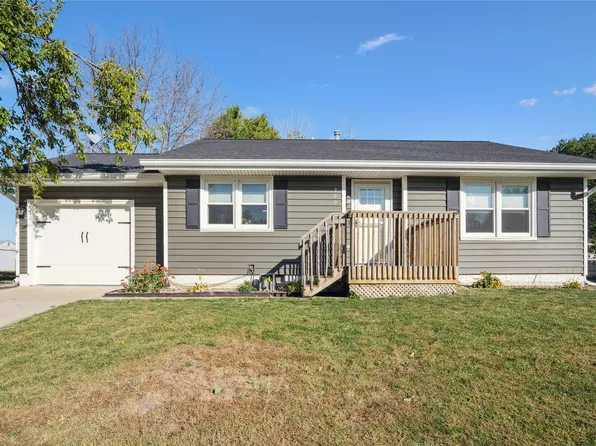 309 19th Ave SW, Altoona, IA 50009