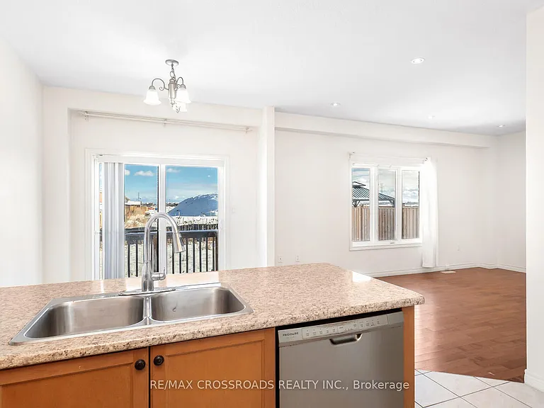 7 Colorado Blvd — Photo 17