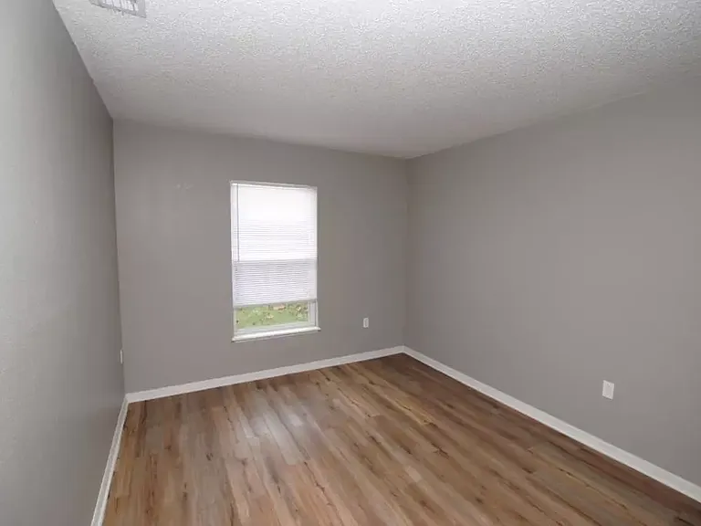 11382 Aston Hall Dr S — Photo 24