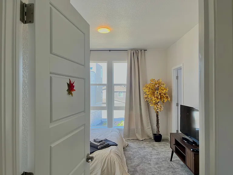 12330 Farmview St — Photo 6