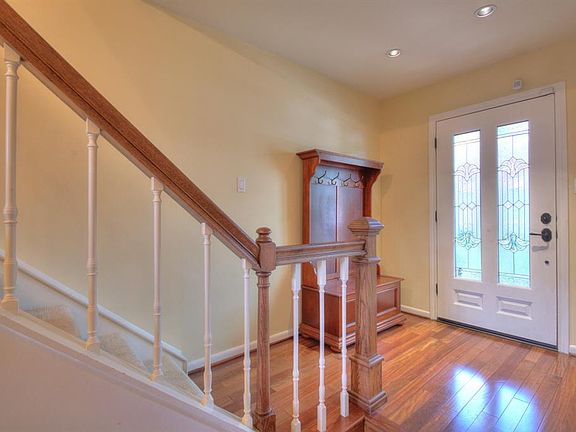 4th image of 1256 Fountain View Dr #169