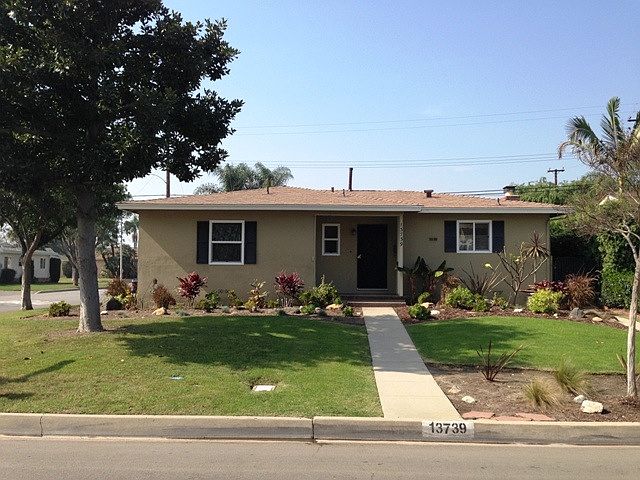 1st image of 13739 Cornuta Ave