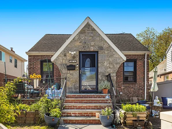 180-14 69th Ave, Fresh Meadows, NY 11365