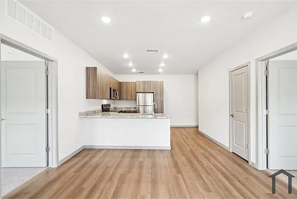 3470 S Federal Blvd — Photo 2