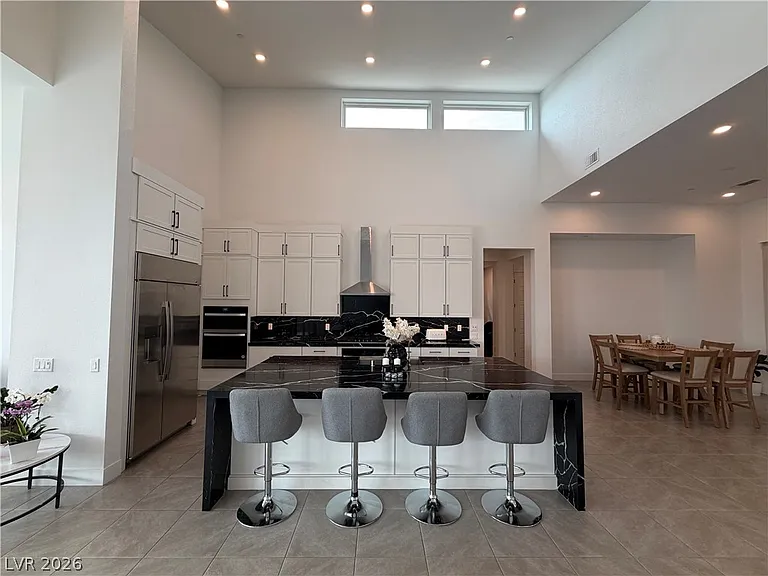 5040 Terramont Dr — Photo 6