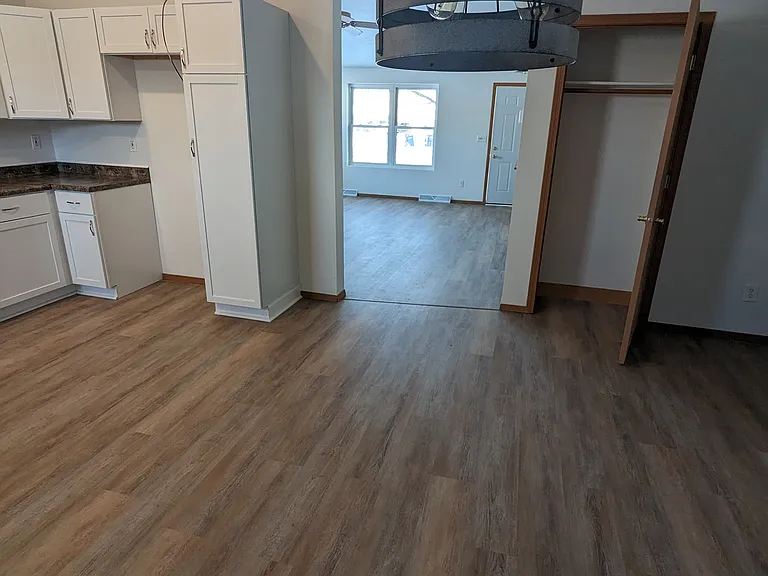 2949 Popplewood Ct — Photo 10