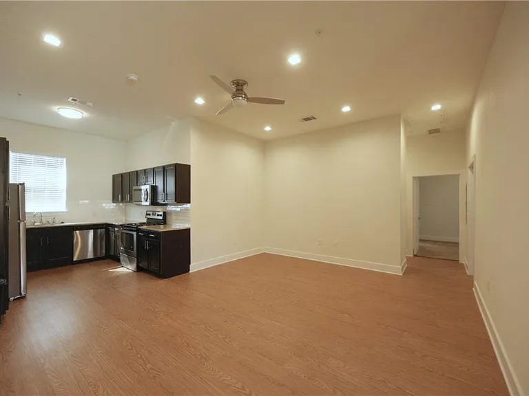 2400 Louis Henna Blvd #108 — Photo 3