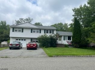 119 Oak St, Dover, NJ 07801