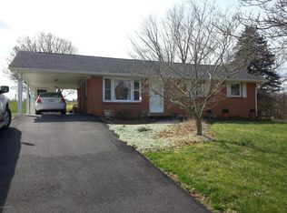 70 Greenway Dr, Christiansburg, VA 24073