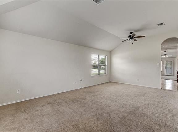 4th image of 134 Campos Dr