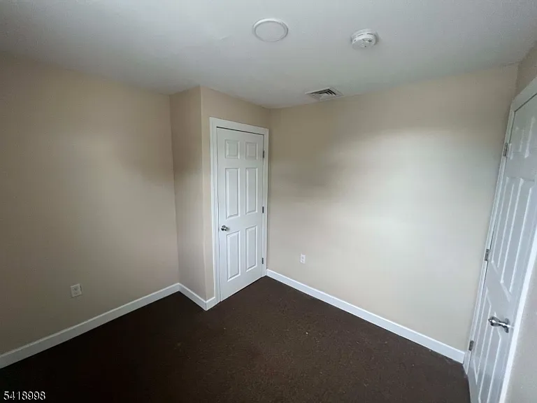 562 Summer St — Photo 5