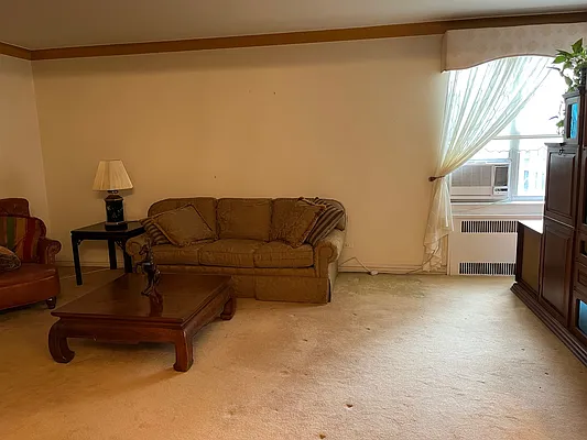 Sold by REMAX Elite | media 23