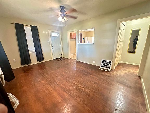 3rd image of 4636 E Harry St