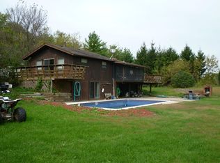 W3220a Schaefer Rd, Belleville, WI 53508