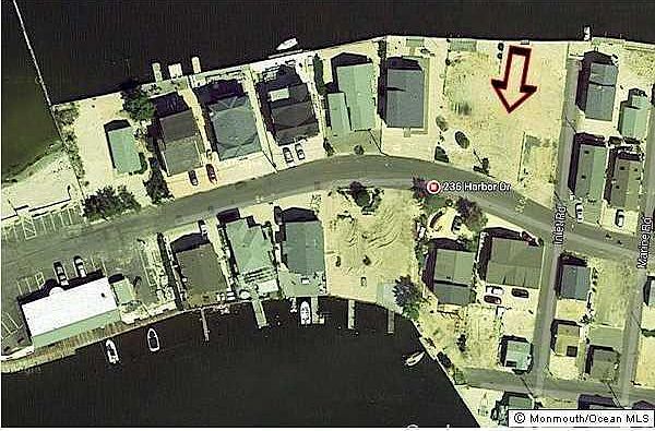 2nd image of 236 Harbor Ct