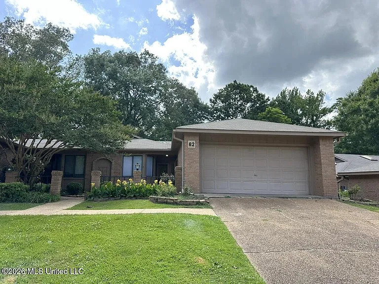 62 Shore Dr — Photo 14