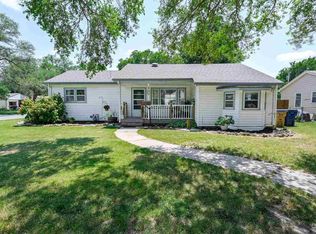 225 E 3rd St, Valley Center, KS 67147