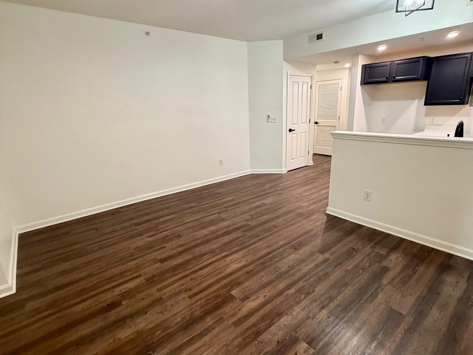 10639 Meeting Street - 204 — Photo 3